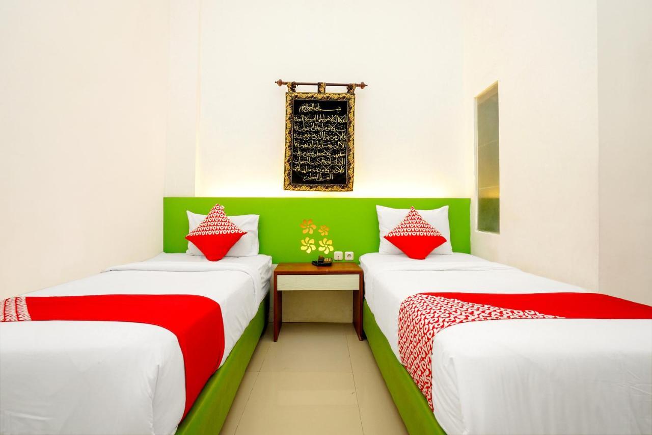 Oyo 231 Hotel Andita Syariah Surabaya Kültér fotó