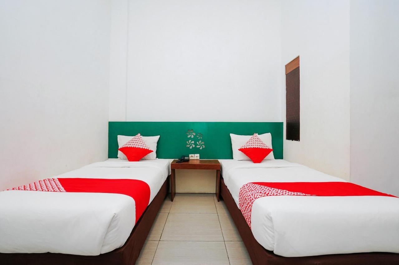 Oyo 231 Hotel Andita Syariah Surabaya Kültér fotó