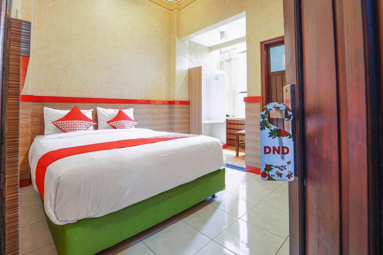 Oyo 231 Hotel Andita Syariah Surabaya Kültér fotó
